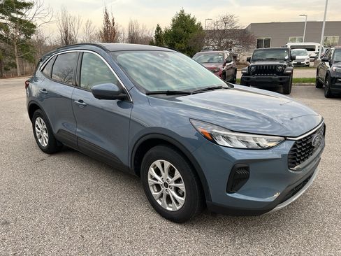 Used 2023 Ford Escape Active w/ Tech Pack #2 image 9
