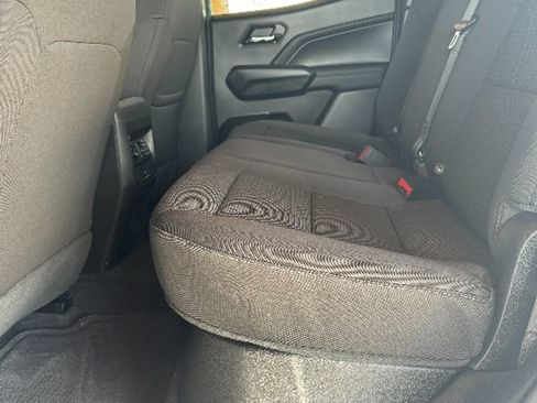 Used 2023 GMC Canyon Elevation image 18