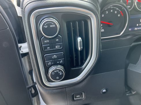 Certified 2021 Chevrolet Silverado 1500 LT image 17