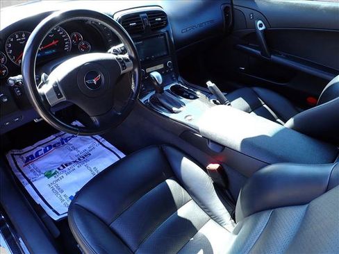 Used 2011 Chevrolet Corvette Convertible w/ Preferred Equipment Group RWD image 8