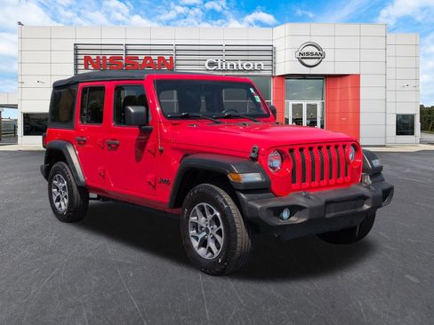 Used 2022 Jeep Wrangler Unlimited Sport AWD/4WD image 1