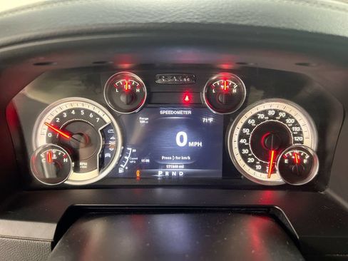 Used 2014 RAM 1500 Laramie AWD/4WD image 12