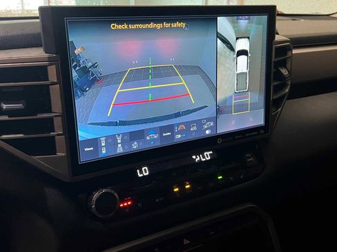 Used 2023 Toyota Tundra Limited image 25