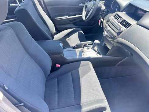 Used 2012 Honda Accord LX image 9