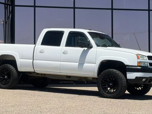 Used 2004 Chevrolet Silverado 2500 LT RWD image 20