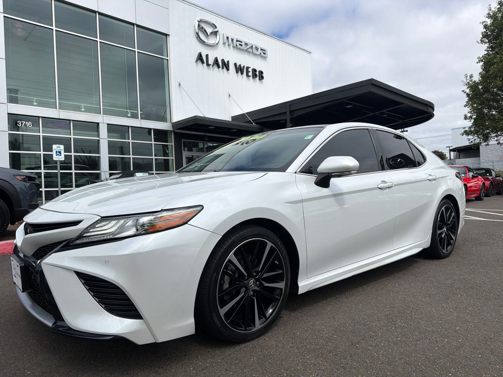 Used 2018 Toyota Camry XSE w/ Driver Assist Package FWD image 1