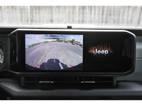 Used 2024 Jeep Wrangler Unlimited Sport AWD/4WD image 26