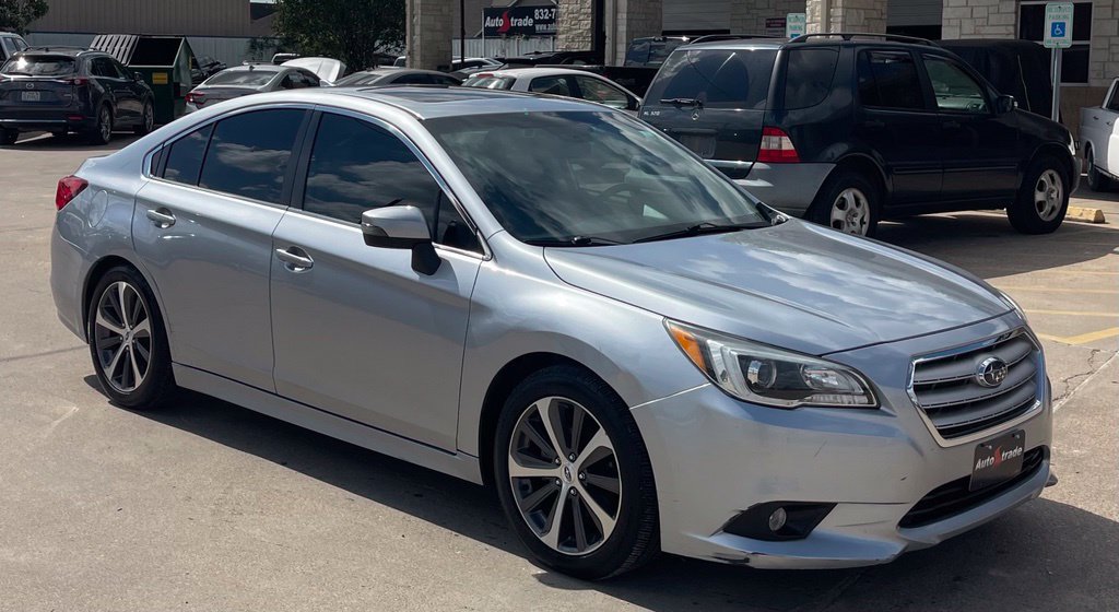 Used 2016 Subaru Legacy 2.5i Limited AWD/4WD image 2