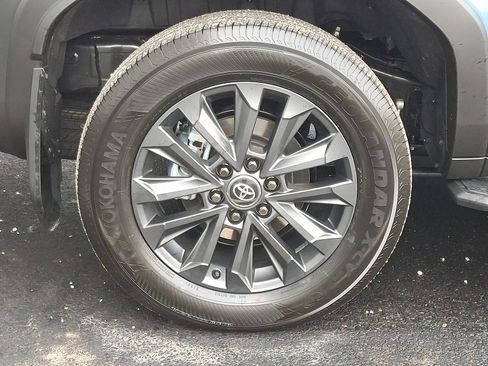 New 2026 Toyota Land Cruiser image 4