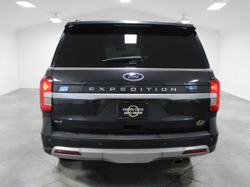 Used 2023 Ford Expedition XLT image 8
