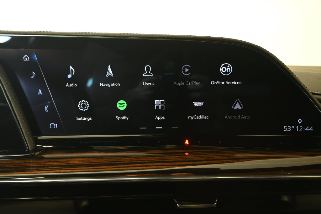 Used 2024 Cadillac Escalade ESV Luxury w/ LPO, Floor Liner Package AWD/4WD image 30