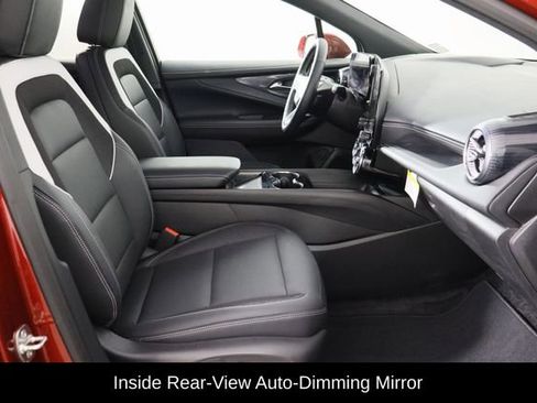 Used 2024 Chevrolet Blazer EV LT image 18