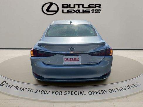 Certified 2022 Lexus ES 300h w/ Premium Package image 6