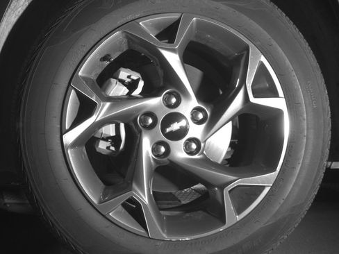 Used 2025 Chevrolet Trax LT w/ LT Convenience Package FWD image 12