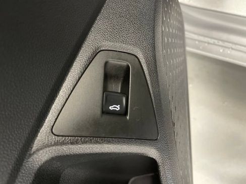 Used 2026 Volkswagen Jetta SE FWD image 28