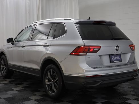 Certified 2022 Volkswagen Tiguan SE image 13