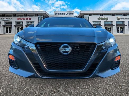 Used 2019 Nissan Altima 2.5 S image 3