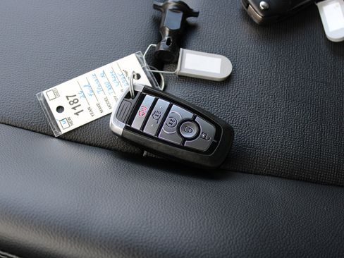 New 2026 Ford Transit 250 148 Medium Roof w/ Load Area Protection Package image 43