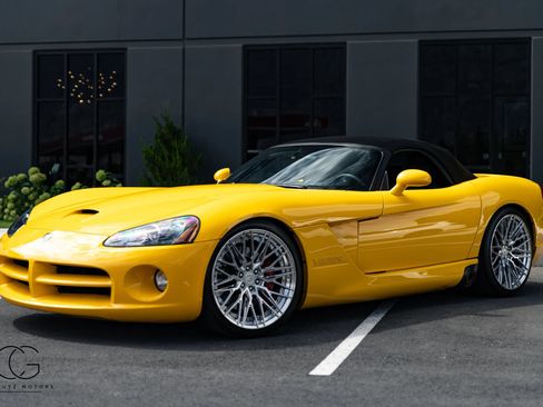 Used 2005 Dodge Viper SRT-10 RWD image 4