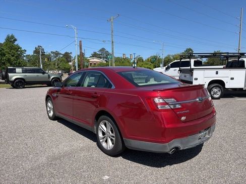 Used 2014 Ford Taurus SEL w/ Equipment Group 201A image 7