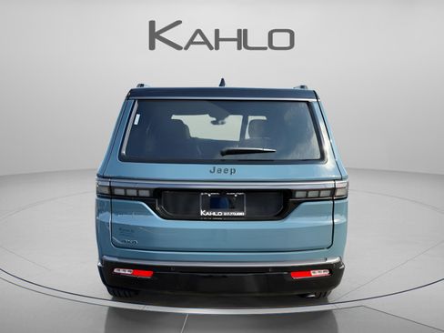 New 2026 Jeep Grand Wagoneer Summit AWD/4WD image 3