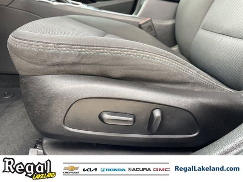 Used 2016 Chevrolet Cruze LT w/ Convenience Package image 18