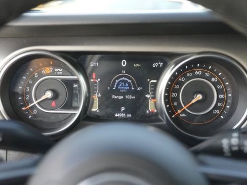 Used 2019 Jeep Wrangler Sport S image 20