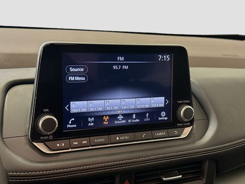 Used 2023 Nissan Rogue SV AWD/4WD image 21