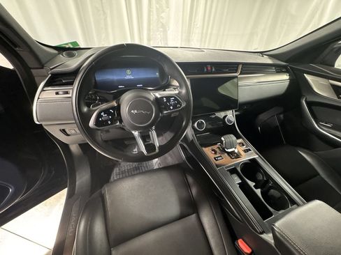 Used 2025 Jaguar F-PACE R-Dynamic S AWD/4WD image 12