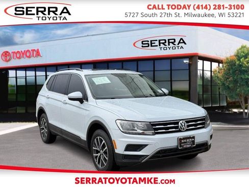 Used 2019 Volkswagen Tiguan SE w/ Panoramic Sunroof Package image 1