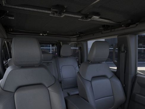 New 2025 Ford Bronco Badlands image 41