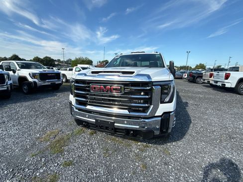 New 2026 GMC Sierra 3500 SLT w/ SLT Premium Package AWD/4WD image 30