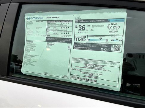 New 2025 Hyundai Elantra SE image 14