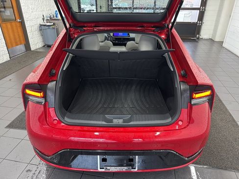 Certified 2024 Toyota Prius XLE image 9