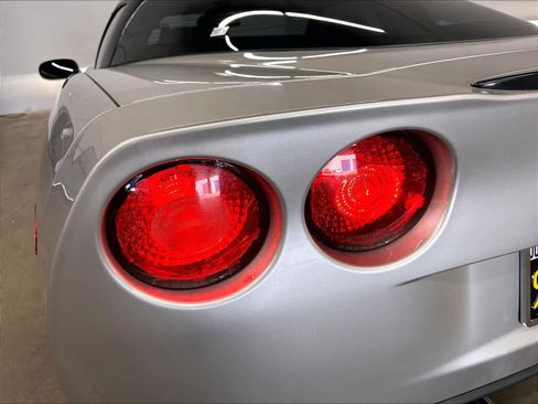 Used 2007 Chevrolet Corvette Coupe RWD image 26