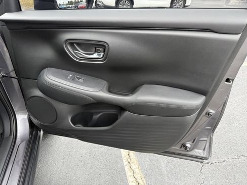 Used 2024 Honda HR-V LX image 36
