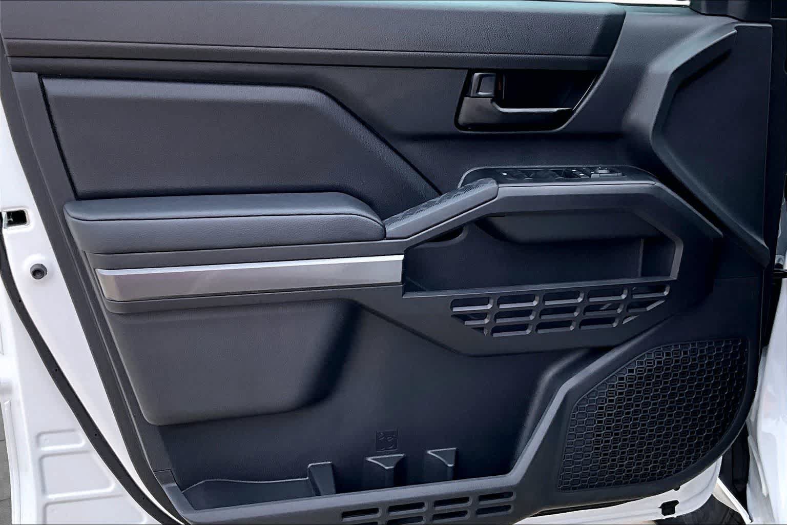 New 2026 Toyota Tacoma SR5 AWD/4WD image 10