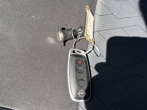 Used 2025 Nissan Versa SV w/ Trunk Package image 21