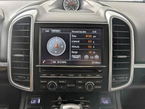 Used 2014 Porsche Cayenne Platinum Edition AWD/4WD image 25