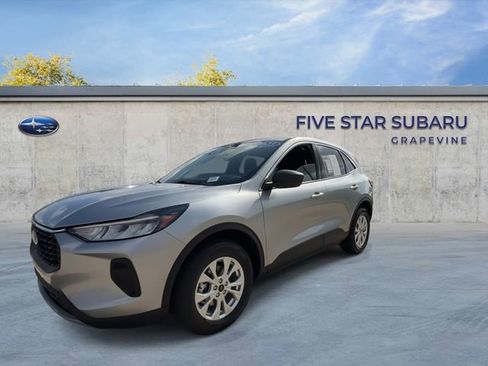 Used 2023 Ford Escape Active AWD/4WD image 4