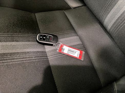 Used 2023 Honda Civic Sport image 29