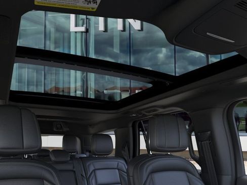 New 2025 Lincoln Navigator Reserve w/ Jet Appearance Package AWD/4WD image 52