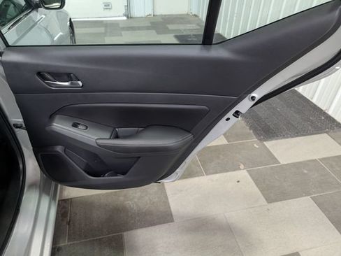 Used 2022 Nissan Altima 2.5 SV AWD/4WD image 24