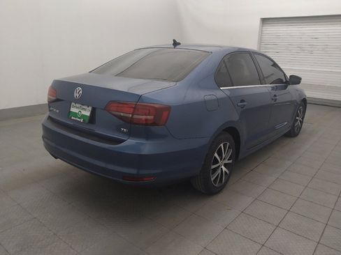 Used 2017 Volkswagen Jetta SE FWD image 9