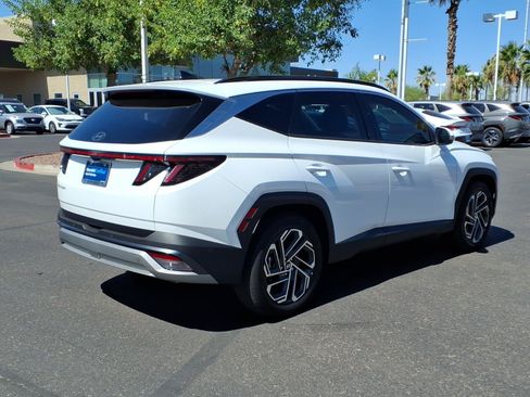 Certified 2025 Hyundai Tucson Limited FWD image 6