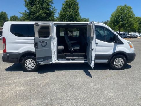 Used 2015 Ford Transit 350 XLT RWD image 7