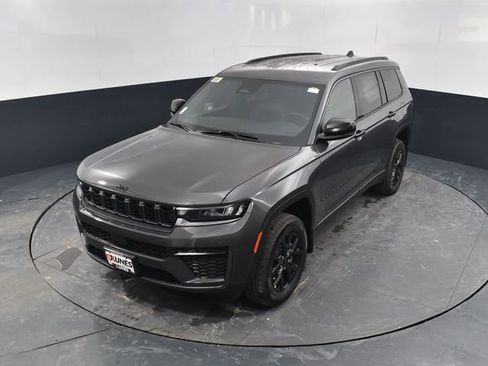 New 2026 Jeep Grand Cherokee L 4WD image 43