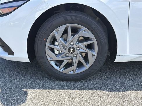 New 2026 Hyundai Elantra Blue image 11