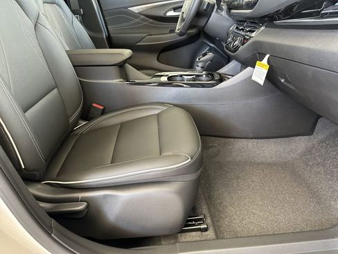 New 2026 Buick Envista Sport Touring w/ Studio Series image 38