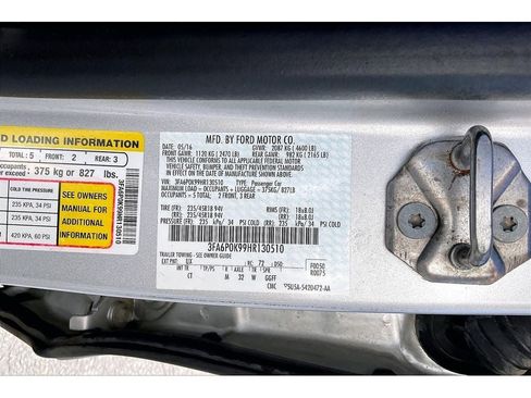 Used 2017 Ford Fusion Titanium FWD image 35